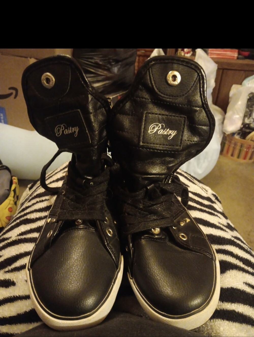 Pastry Sugar Rush high-top fashion sneakers (Missing Top Part, See Description)